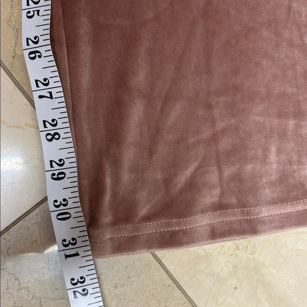⭐️ Juicy Couture Taupe Lounge Pants- size medium - Picture 5 of 10